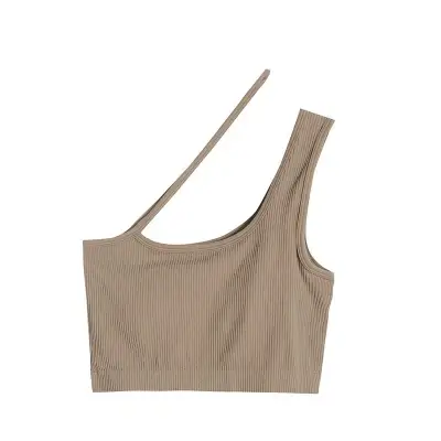 Eine moderne, asymmetrische Bralette mit einer einzigartigen Riemenkonfiguration.